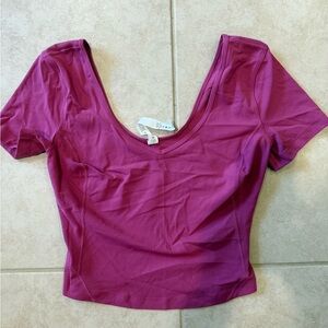 Lululemon Women's Purple Scoop Neck Top